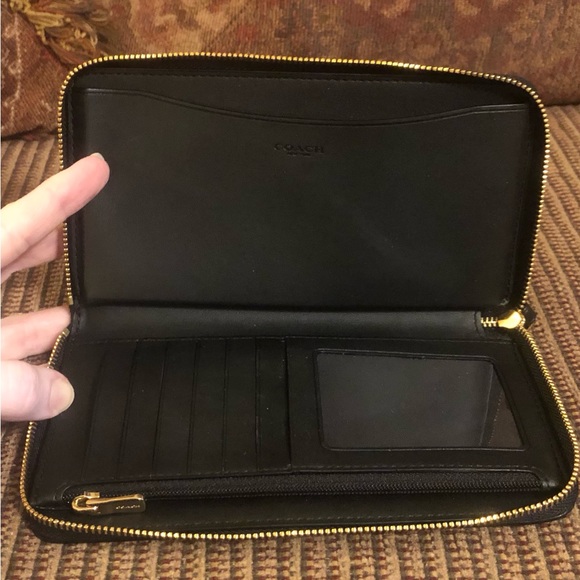 NWT-Coach-Dempsey-Large Phone Wallet-Souvenir NYC Skyline/Big Apple-Retired-$248 - Picture 4 of 7